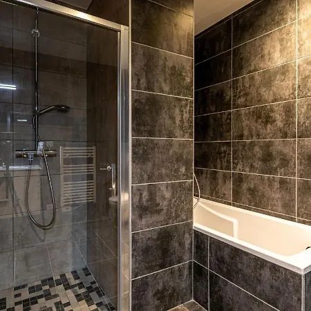 Luxurious With Lift 1 5 Km Away * Abondance